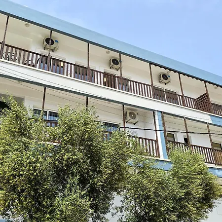 Sky Way Apartment, 150m From Chabad Lubavitch Apartmán Larnaca