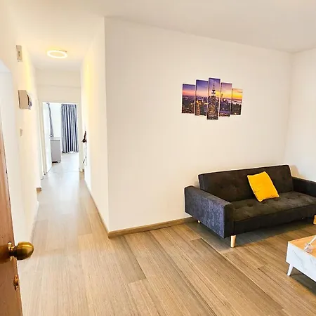 Apartmán Sky Way Apartment, 150m From Chabad Lubavitch Larnaca